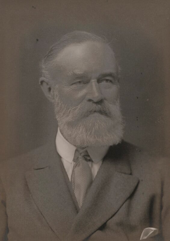 Sir Vesey George Mackenzie Holt 